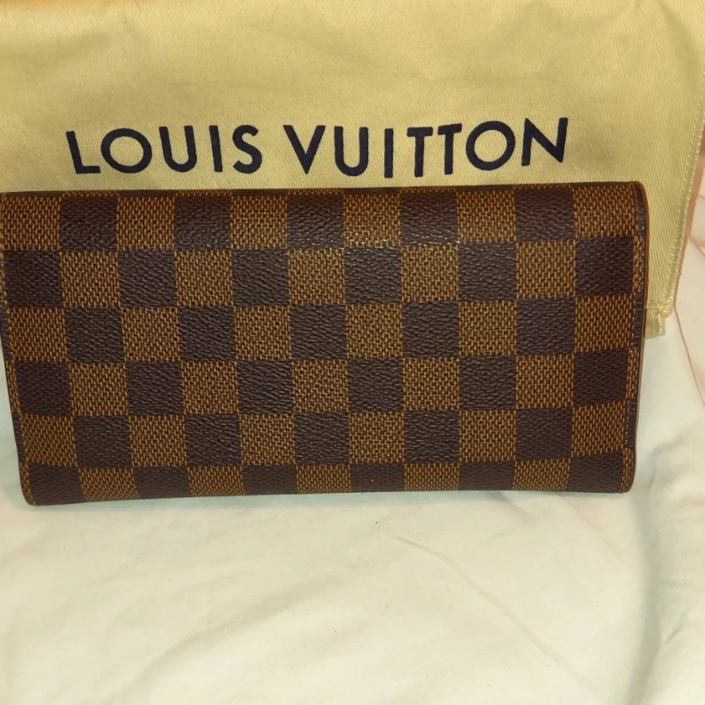 ❤️LOUIS VUITTON Damier Ebene Josephine Wallet with Red Leather Trim
